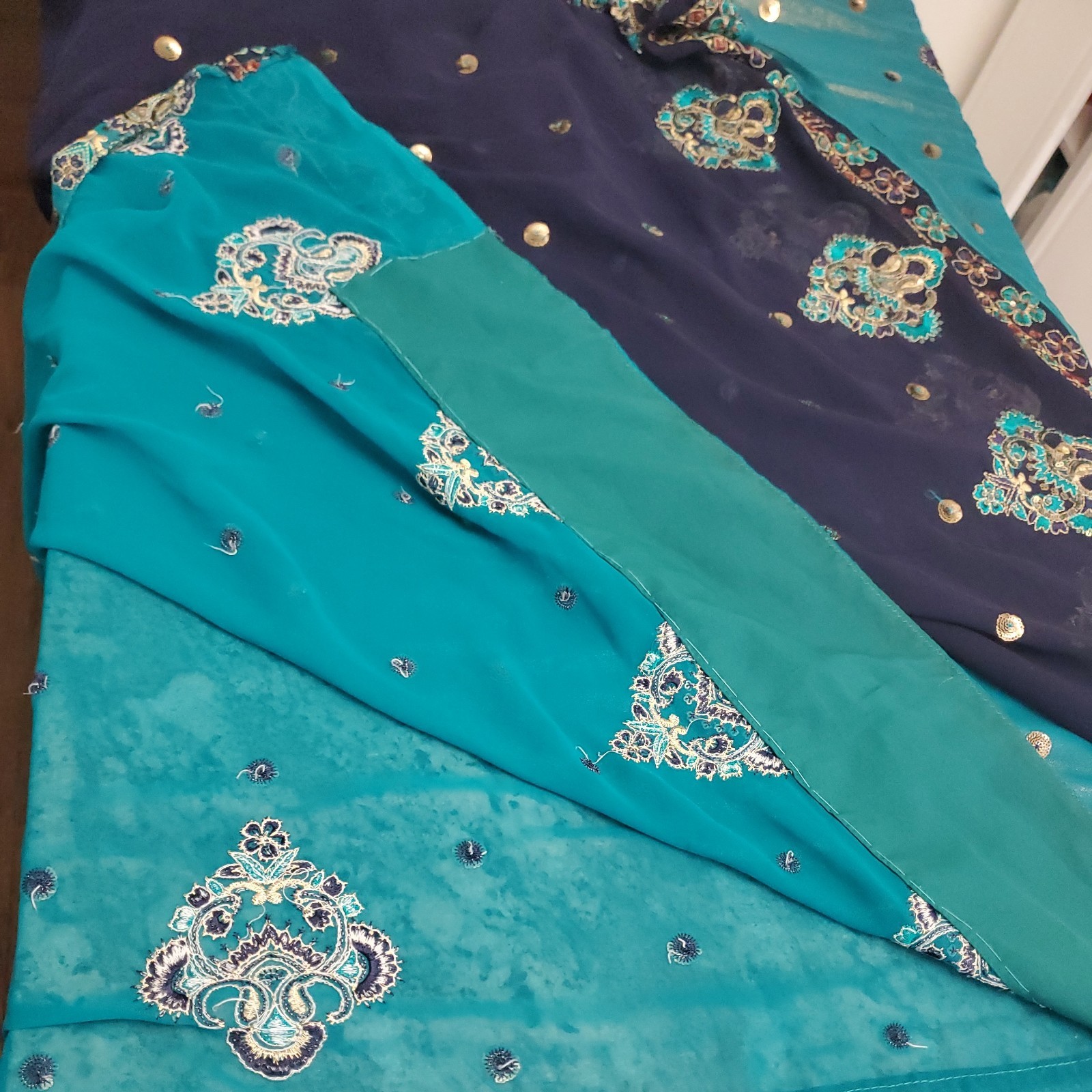 Elegant silk Saree | Handwoven Traditional Indian Saree