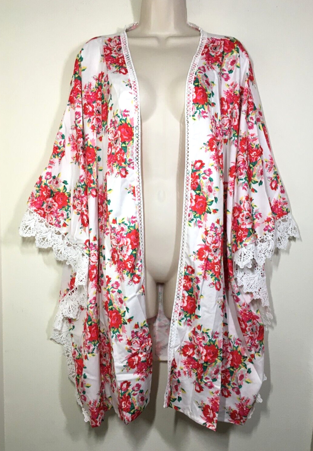 Misslook Red Floral White Kimono 2XL Lace Trim Open Front Women’s Poly Satin