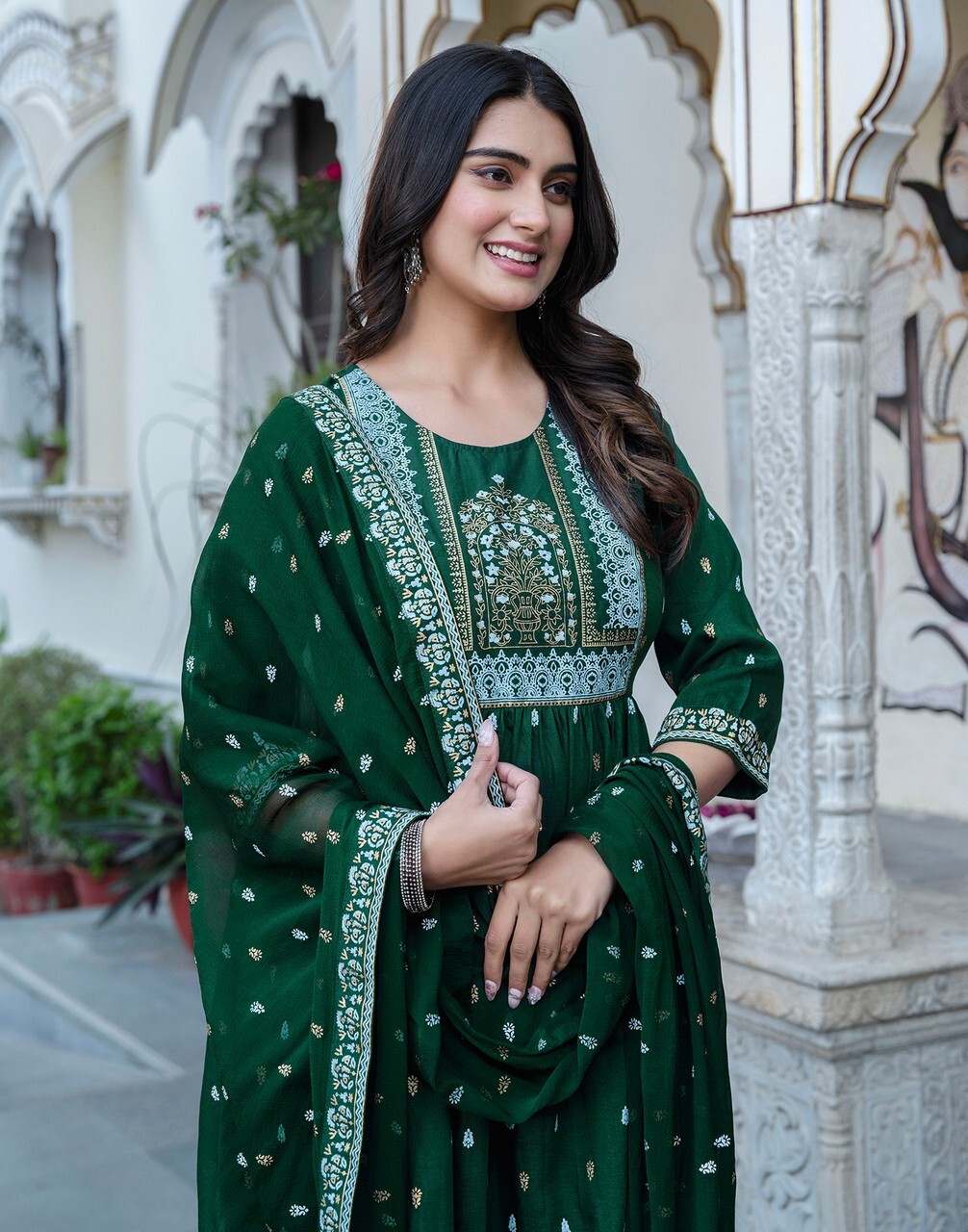 Women Cotton Blend Kurta Pant Dupatta Set