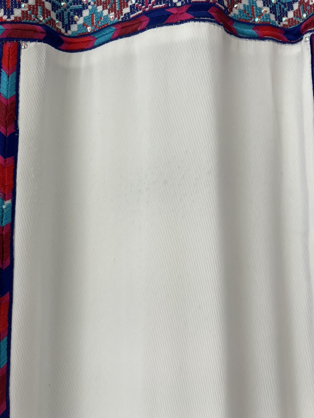 Beautiful White Thobe With Multi Color Tatreez