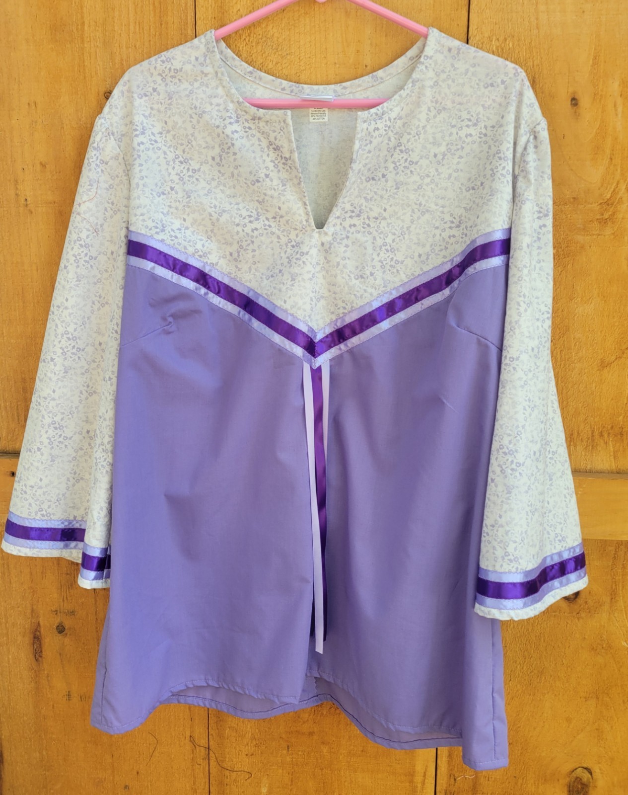 Woman’s Floral Print ribbon shirt Size M powwow regalia FREE SHIPPING