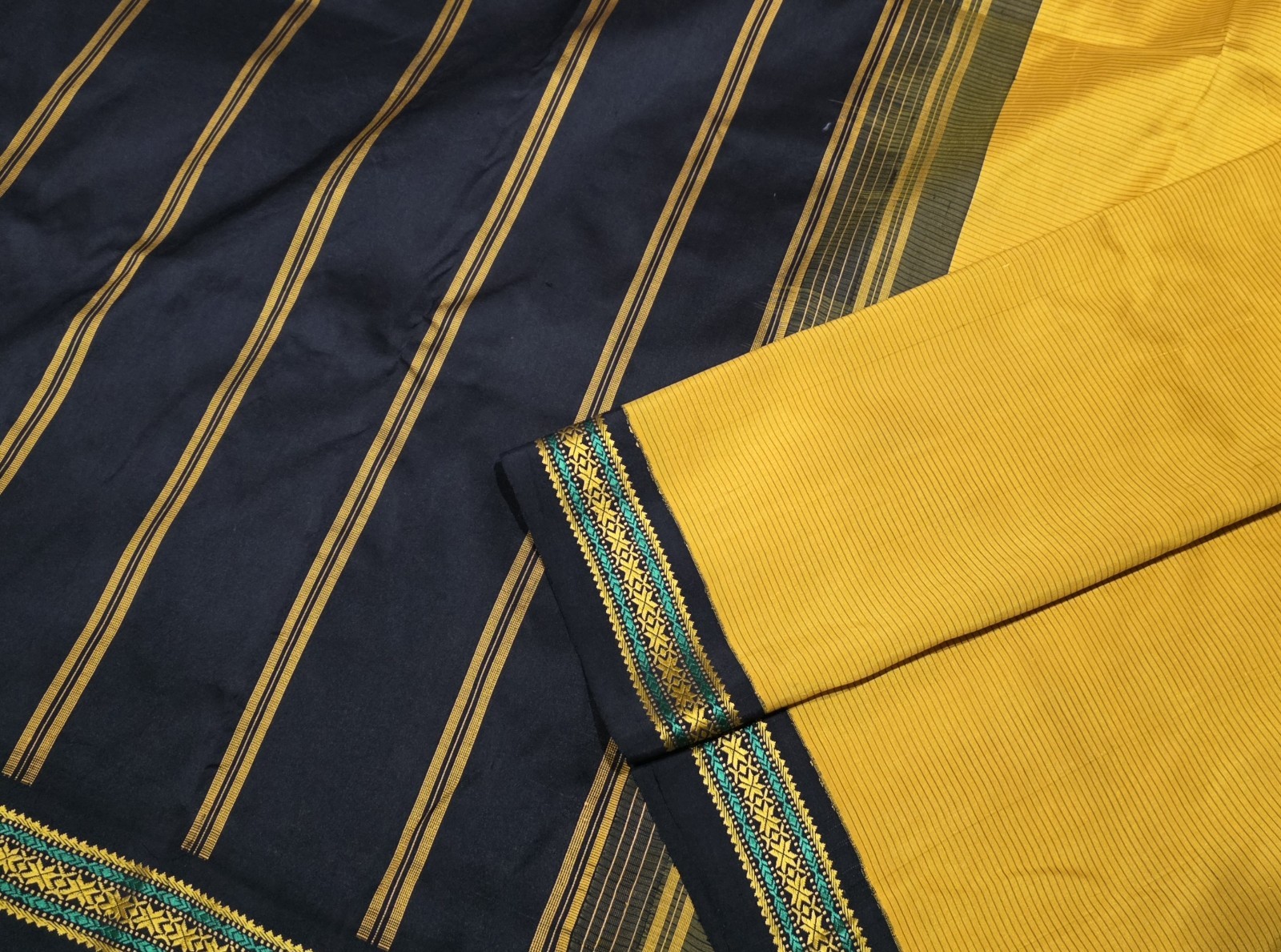 Vintage Kanjivaram Silk Saree, 100% Pure Silk Handwoven Indian Sari Fabric