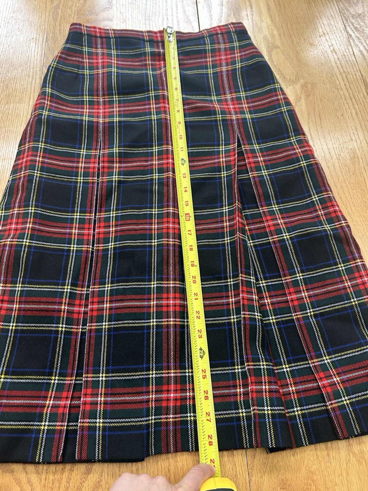 VTG Lochcarron Scotland Pure Wool Black Stewart Tartan Kilt Skirt Midi 27″ Waist
