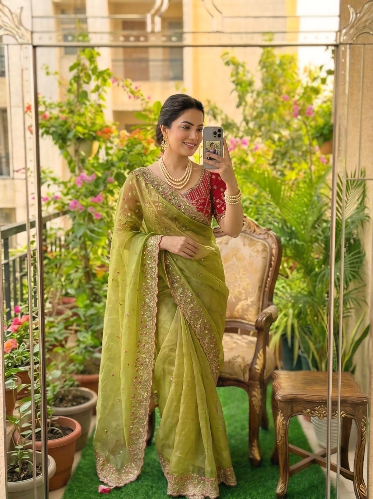 Premium Embroidered Silk Saree with Bright Pink Designer Blouse Pattern