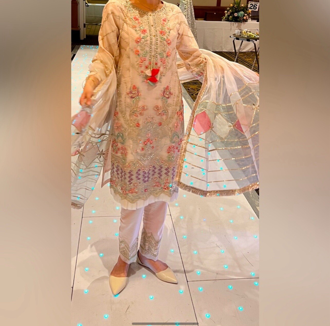 Sadabahar Shalwar Kameez (agha noor , alkaram, khaadi, Maria b, Sana Safinaz)