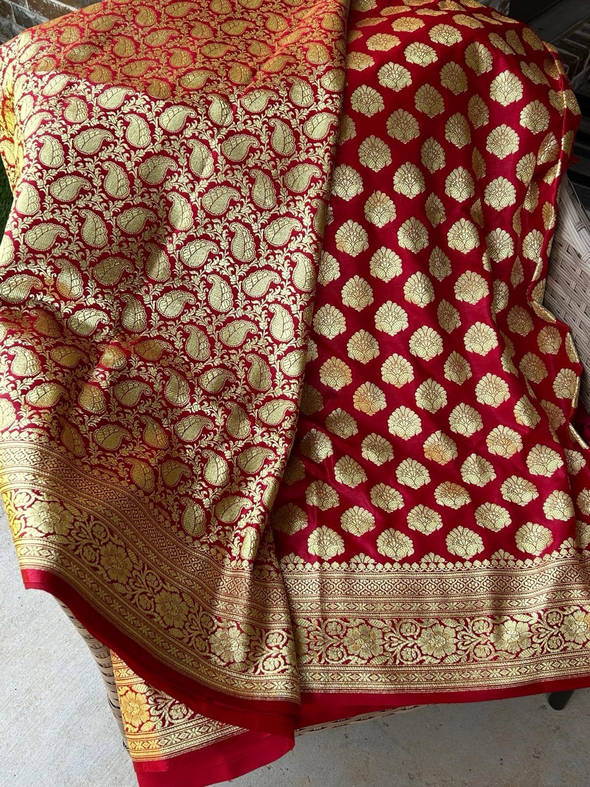 Women Banarasi Jacquard Silk Blend Saree Red/Gold Unstitched