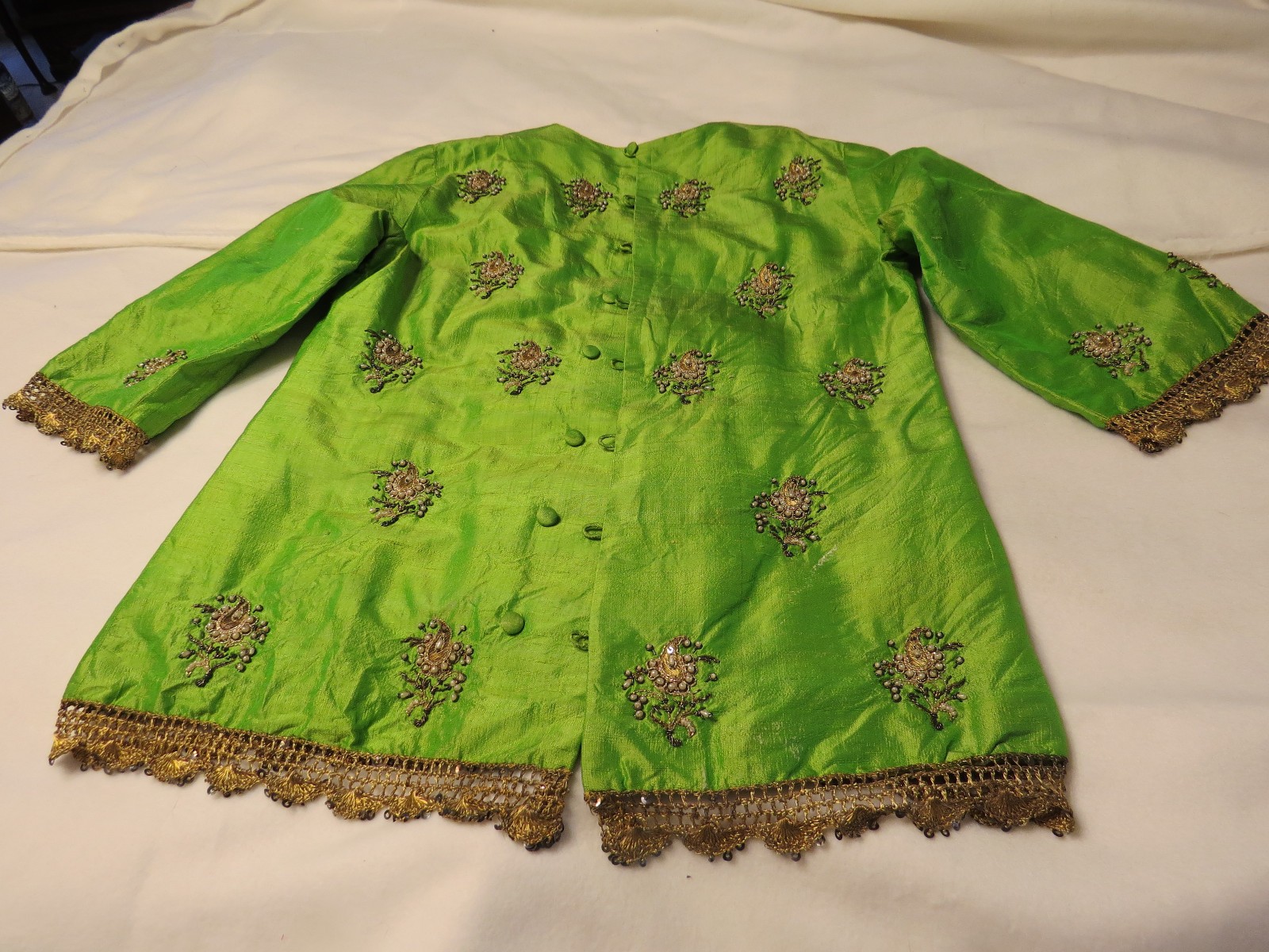 VTG silk woman 2 pc pant suit exclusive beading M BOMBAY