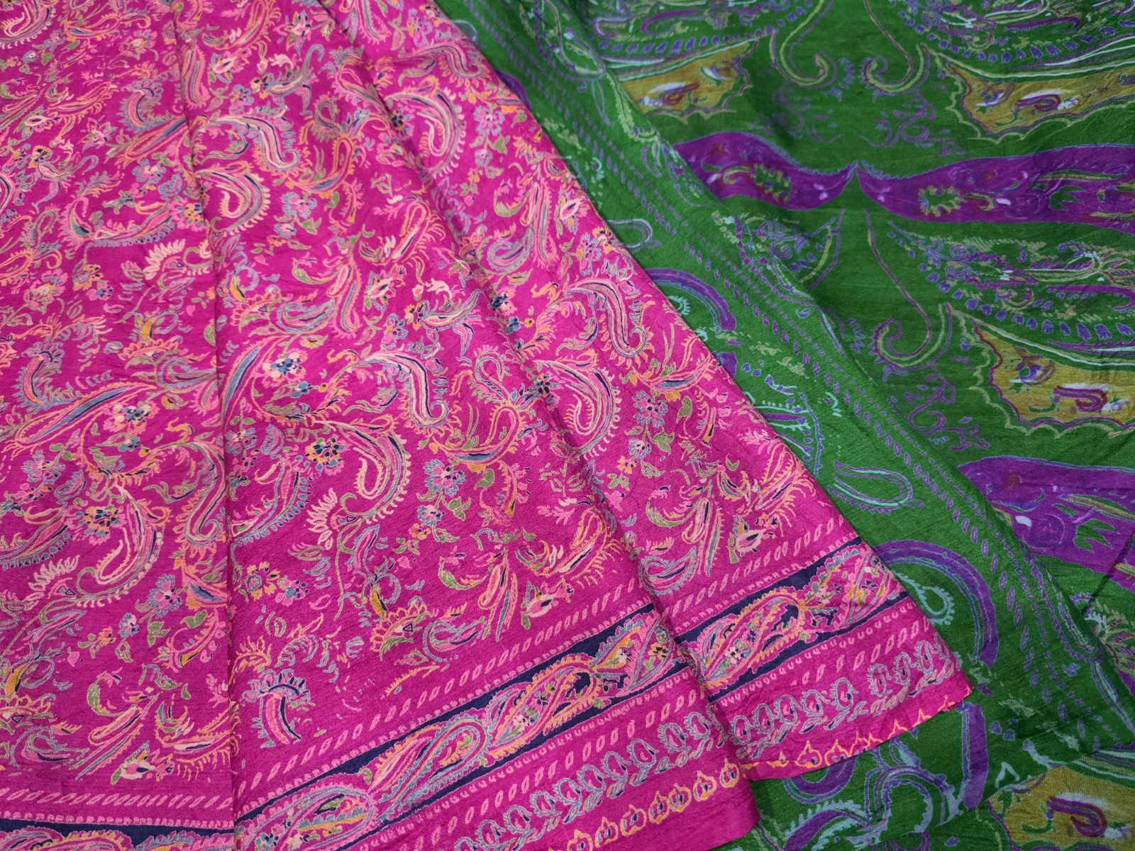 Vintage Silk Saree, 100% Pure Silk Fabric, 5 Yards Ethnic Indian Printed Sari