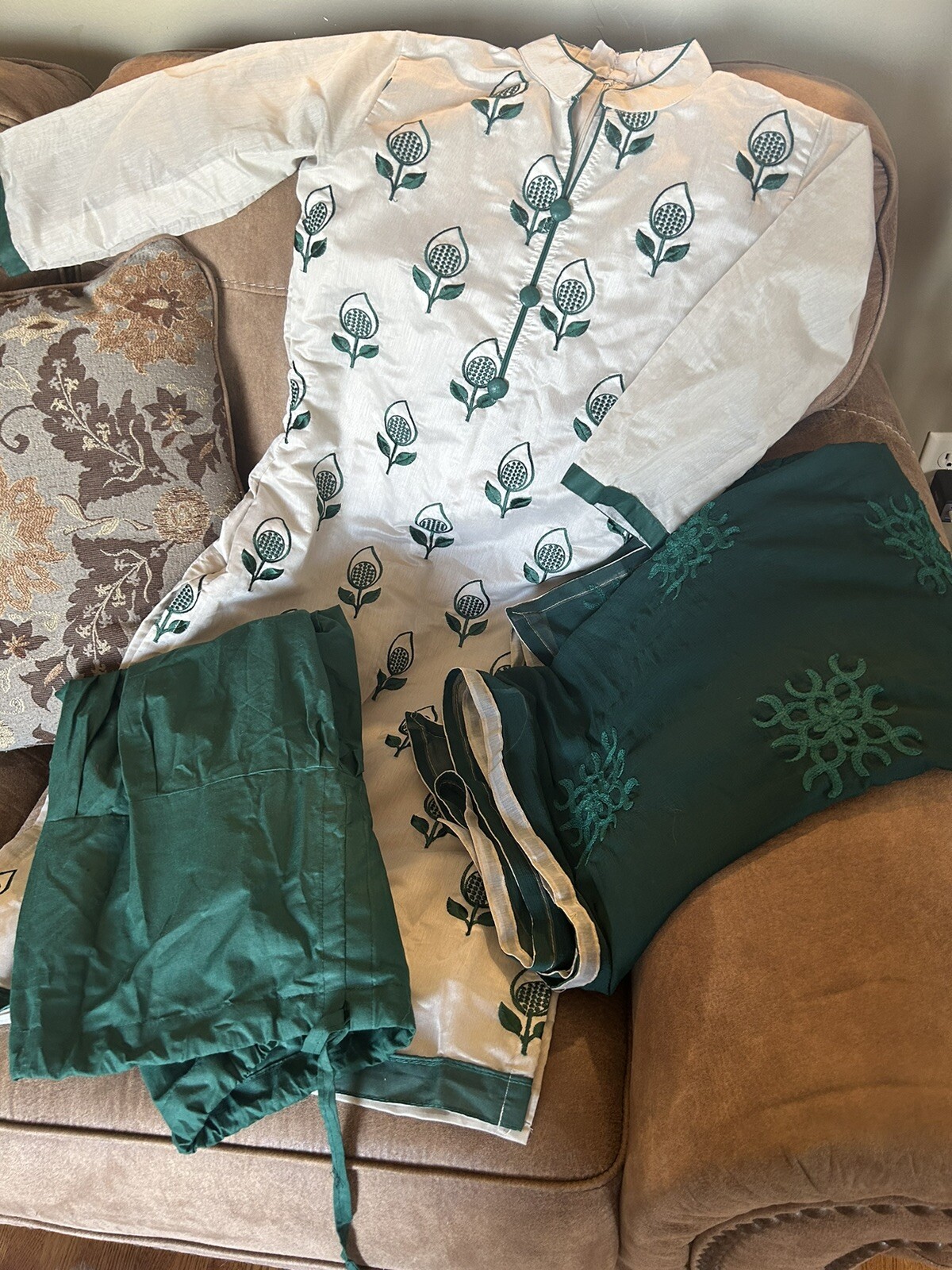 India 3pc Dress Shalwar Pants Scarf Small-Medium size