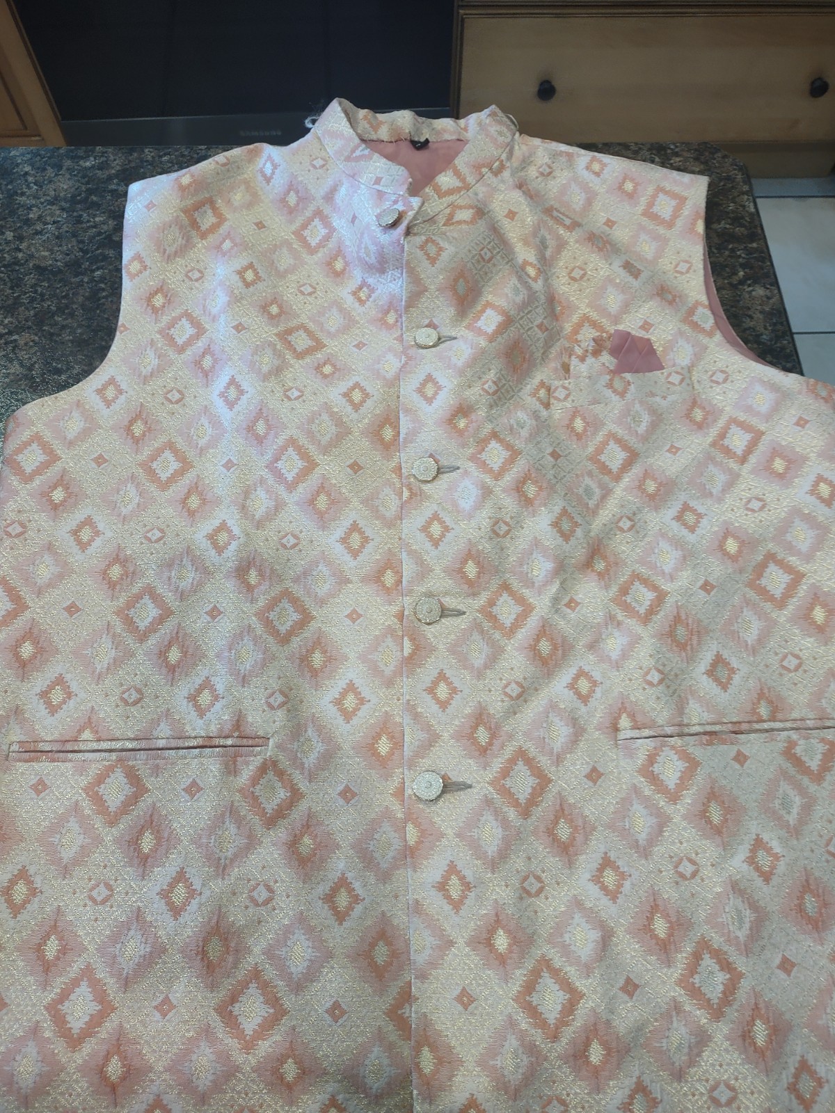 Men’s Pakistani Salwar Kameez Suit Pink Jacquard Polyester 3pc, Size L