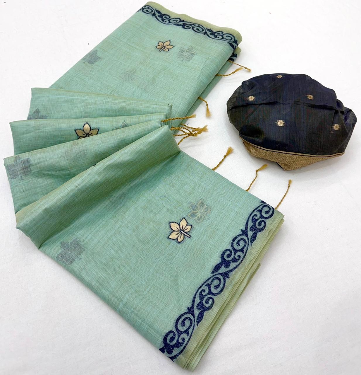 Soft Chanderi Silk Saree with Beautiful Woven Pallu with Blouse Piece