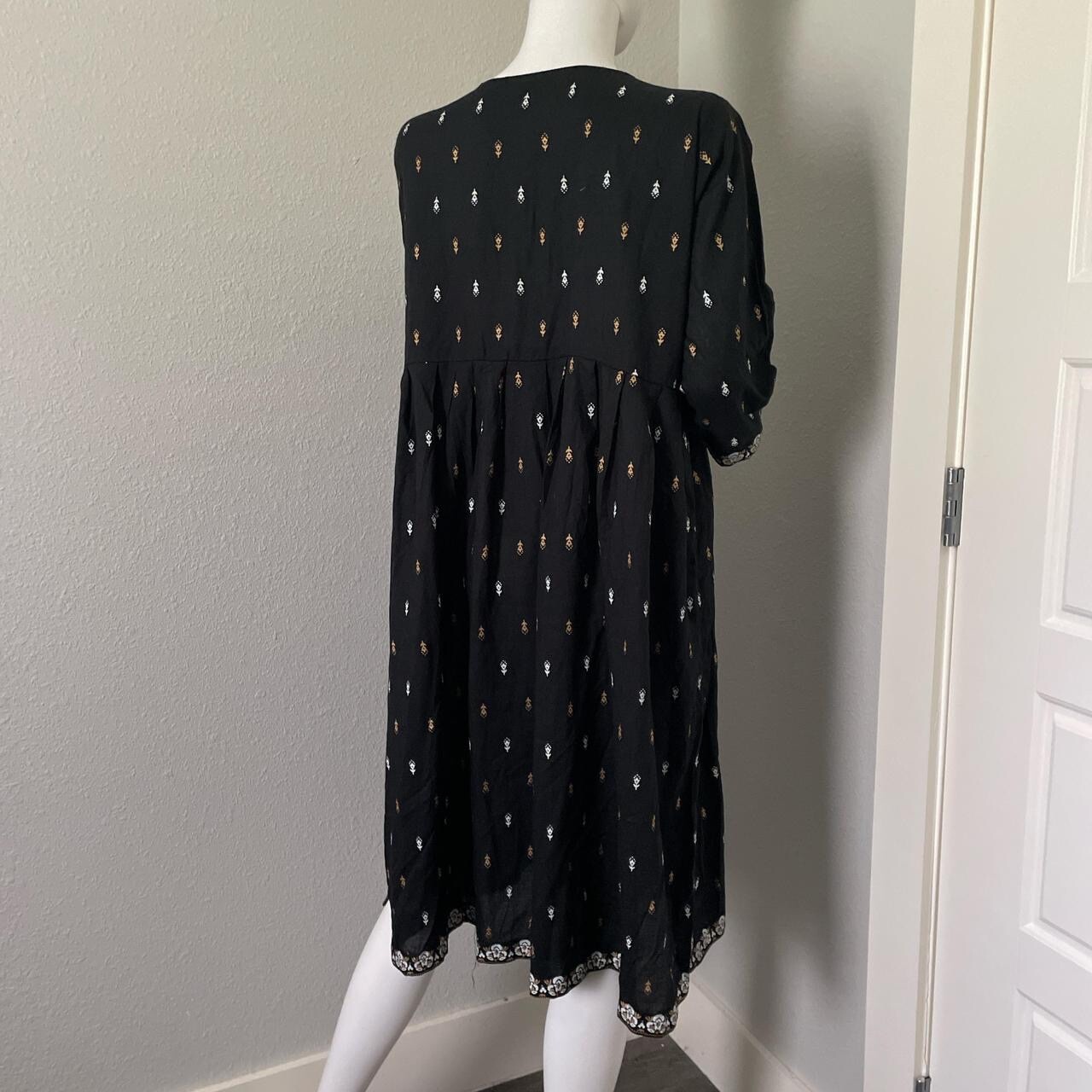 NWOT black white gold kurta size XXXL L XL