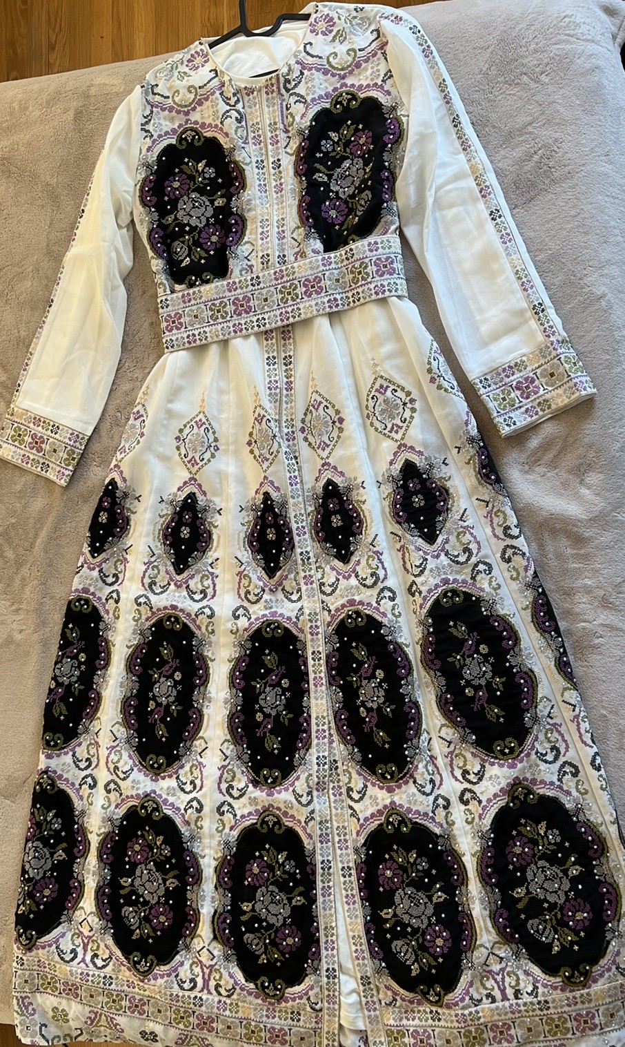 Palestinian Traditional Dress (Thobe)-Elegant Cultural Design. Brand New -Size 1