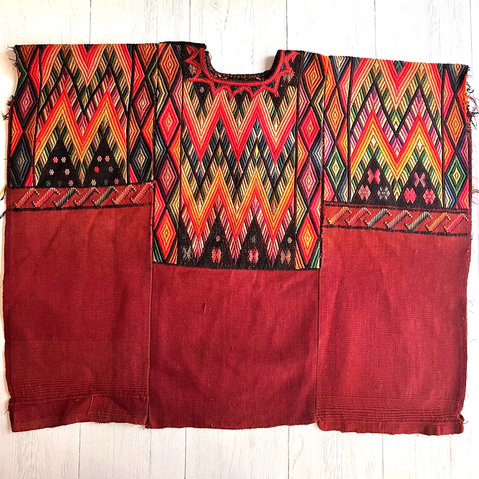 Vintage 70s Guatemalan Huipil Handmade Tunic Top – Red Brown Geometric Poncho