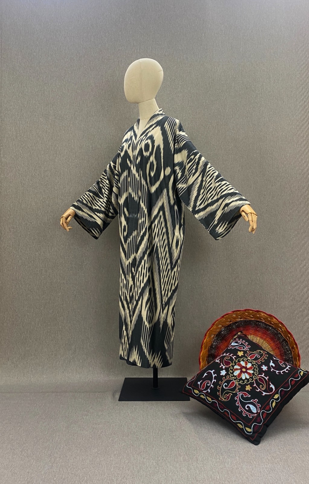 Uzbek silk ikat chapan/Cotton jacket/Boho coat/Ethnic abaya cape/Tribal kimono