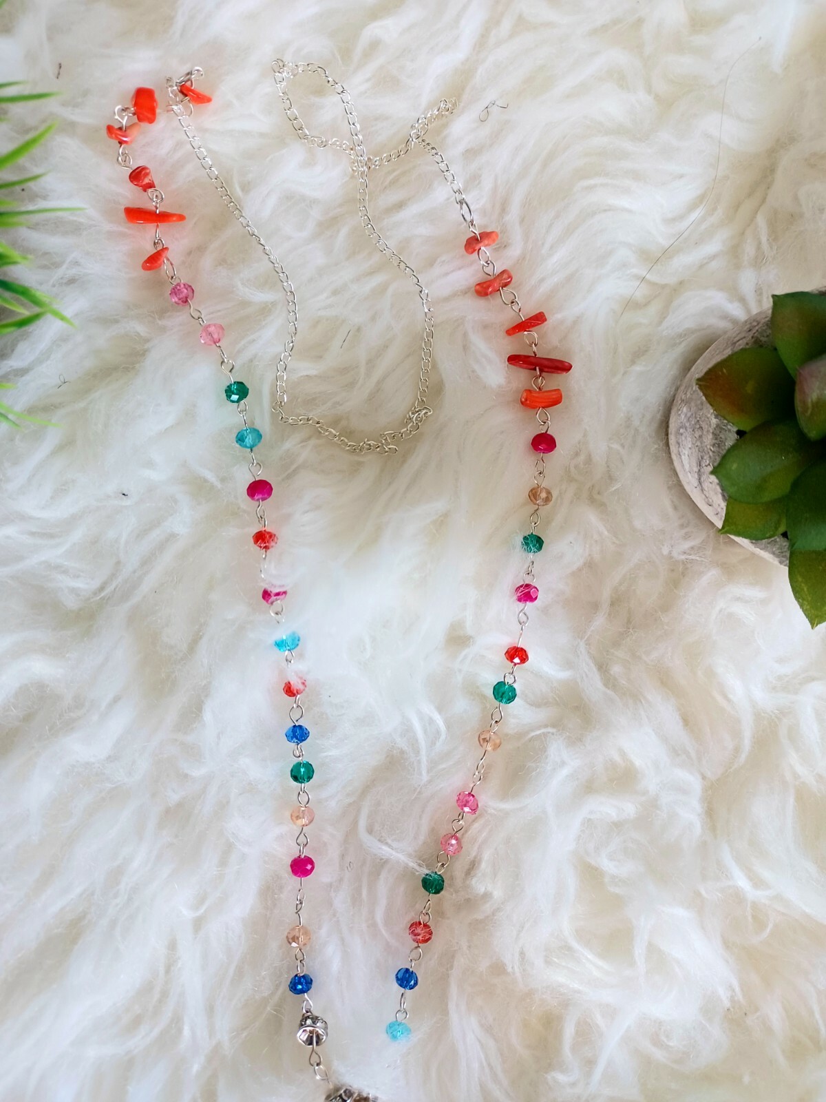 Trendy, versatile and simple long chain-bead necklace