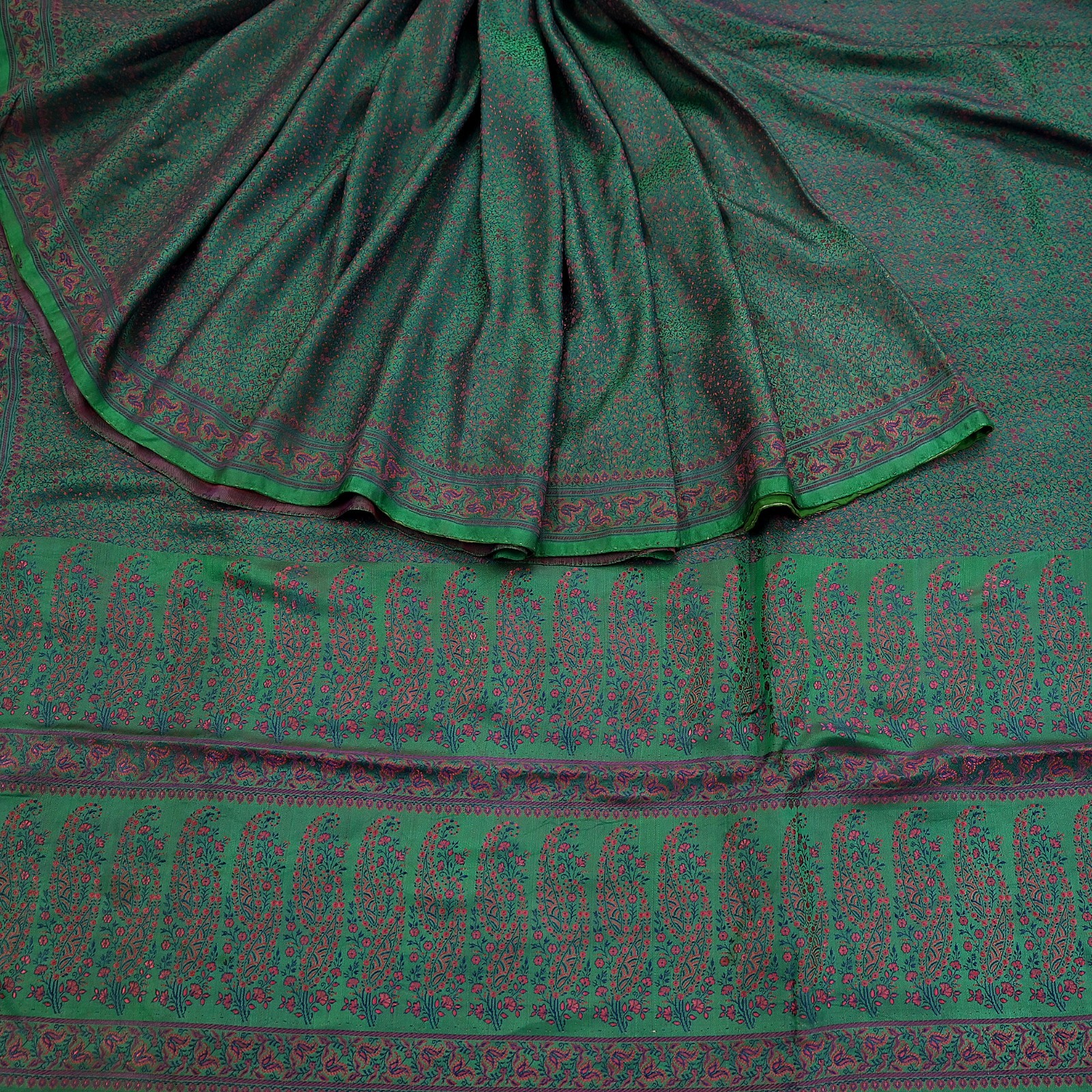 Vintage Green Banarasi Silk Saree Pure Satin Silk Handwoven Tanchoi Fabric 5yard