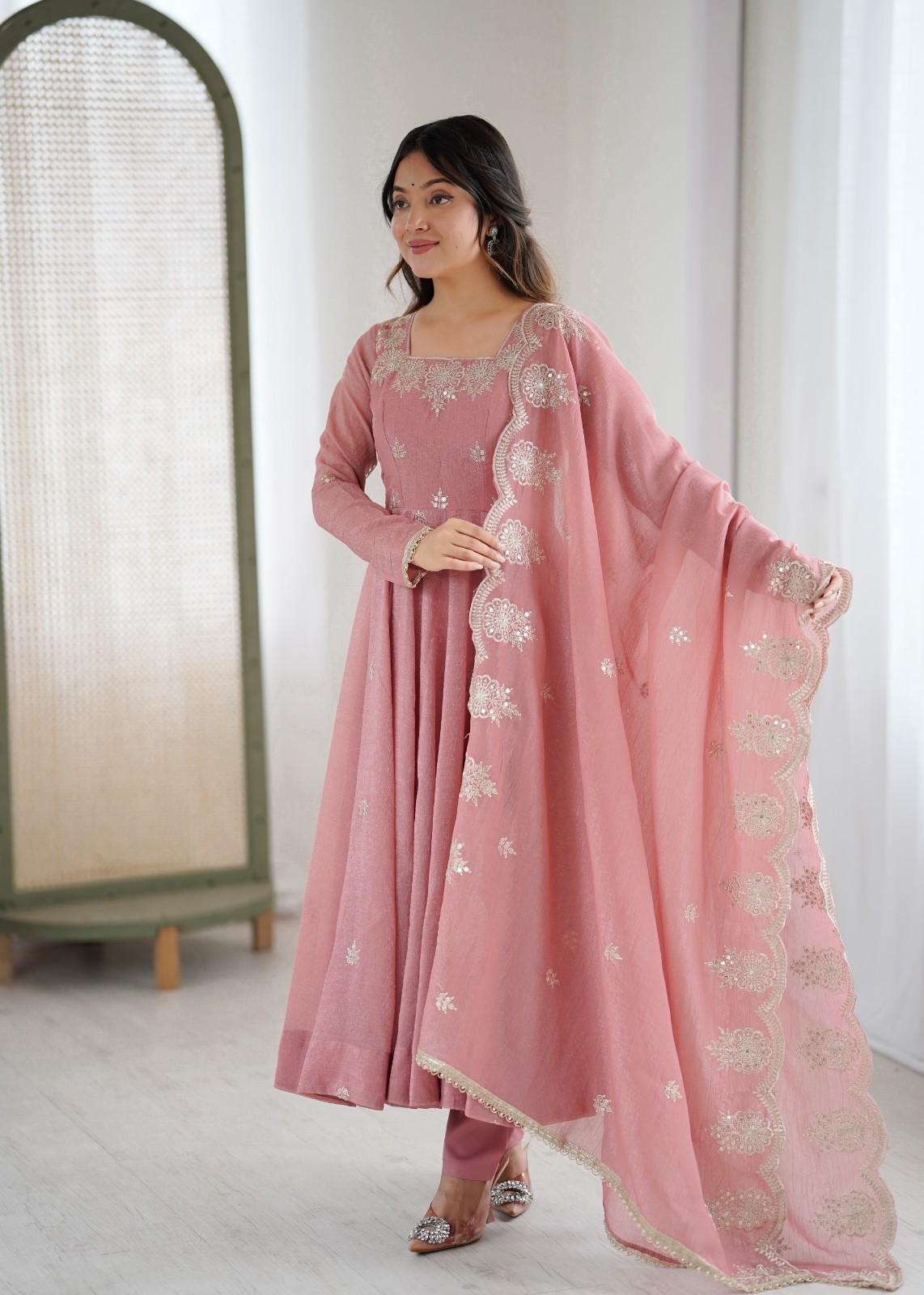 Peach Bridal Crunchy Silk Anarkali Ready Made Wedding Wear Bollywood Ethnic Set