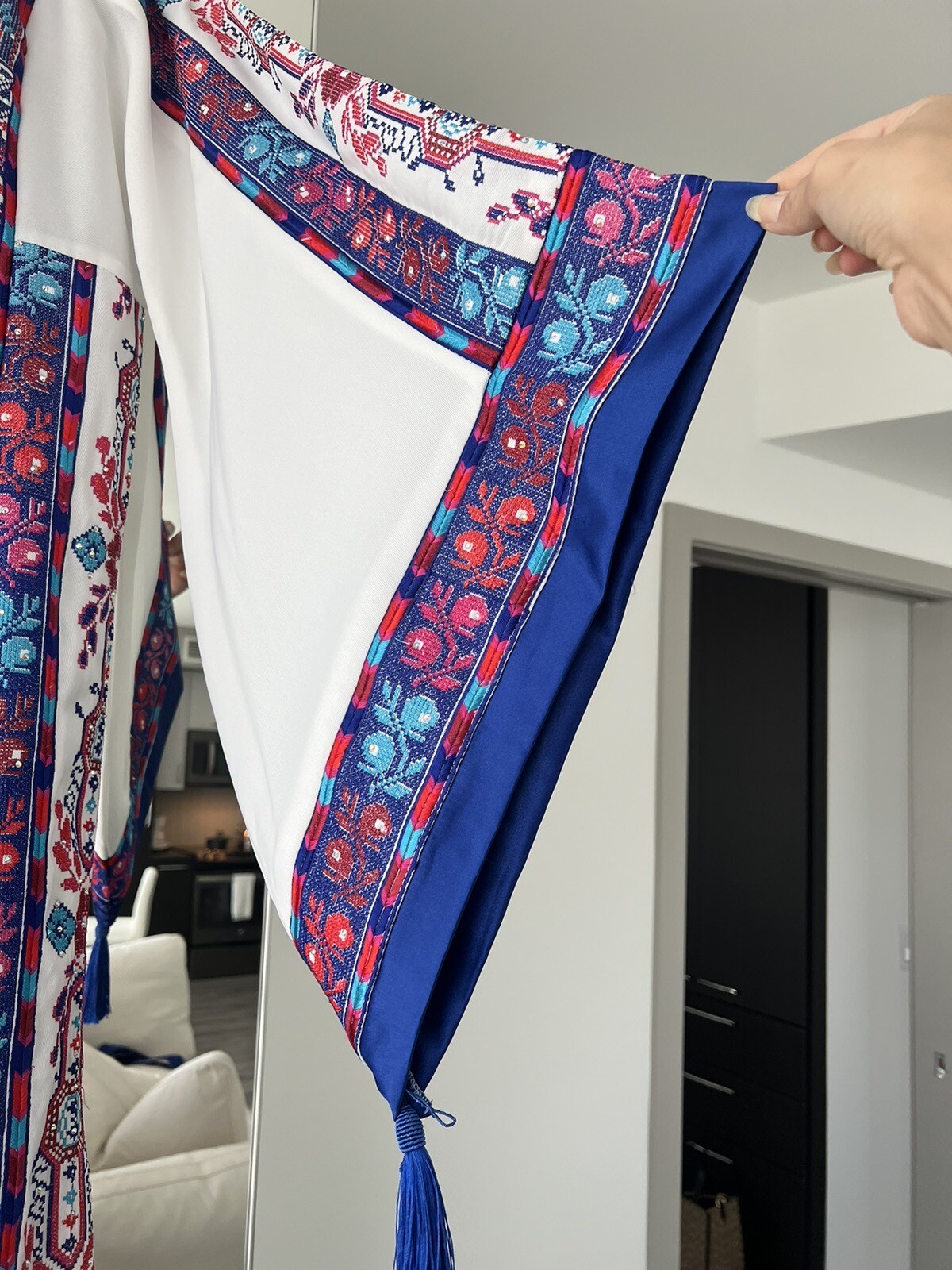Beautiful White Thobe With Multi Color Tatreez
