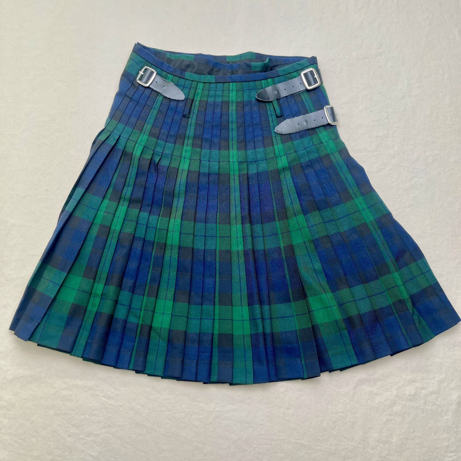 The Kilt Tartan Kilt Men 30/32 Multi Color Adjustable Fit Wool Pleated Scotland