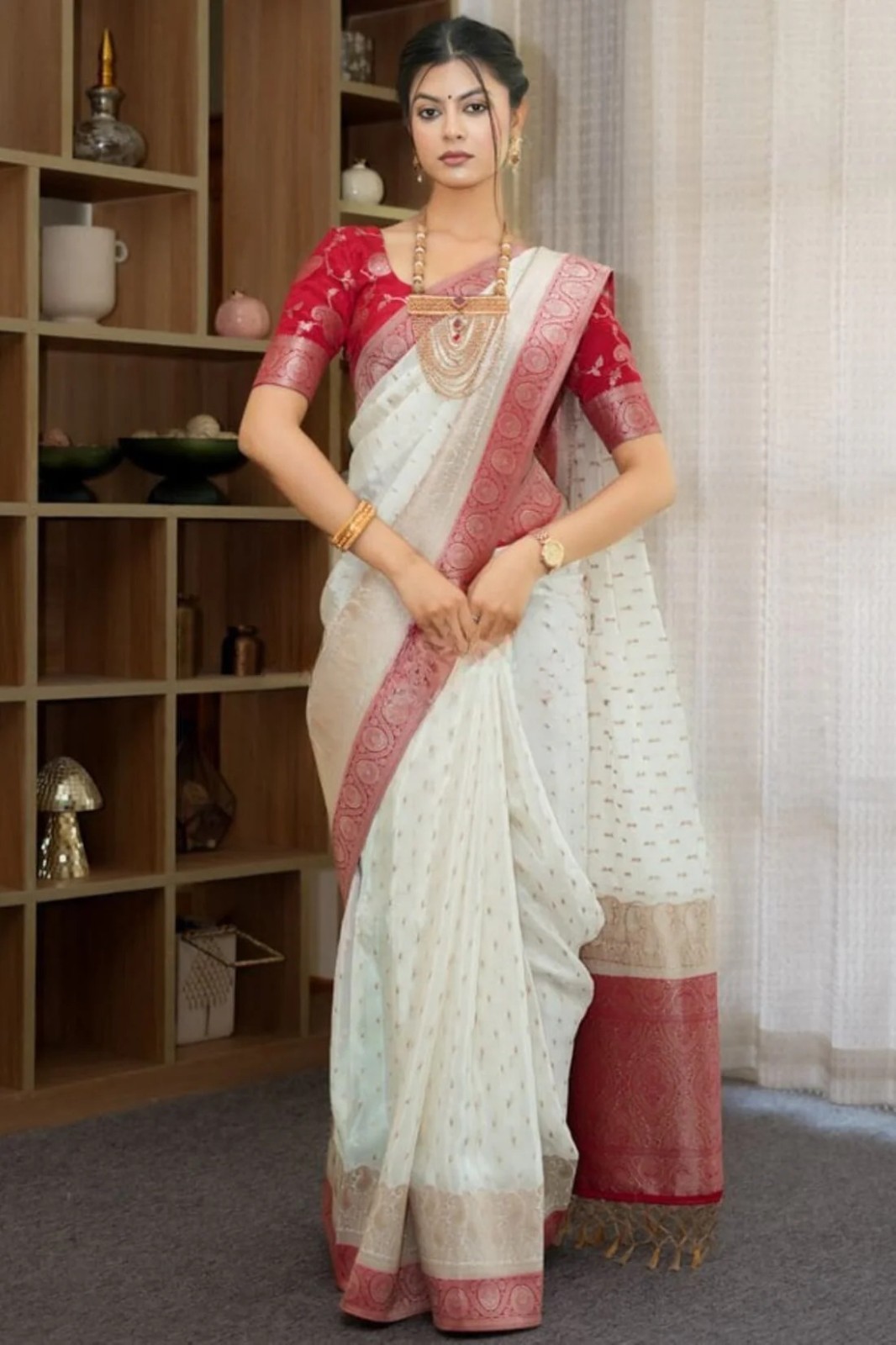 Women Soft Silk Saree Zari Work White Color With Unstitched Blouse Piece