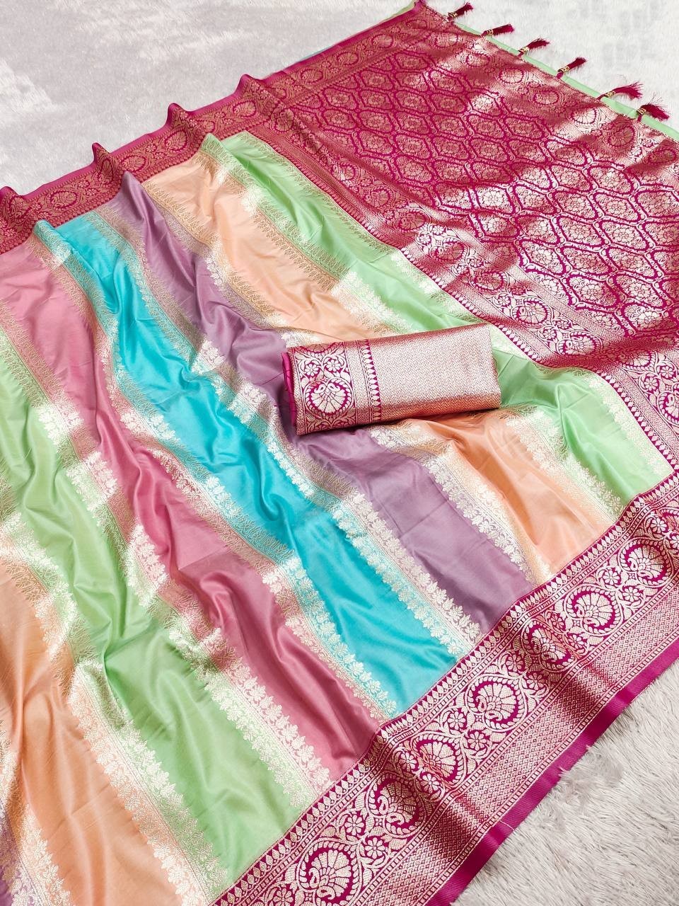 Latest Designer Pure Banarasi Silk Saree With Blouse For Indian Festival Wear