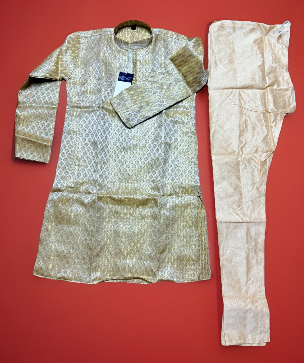 NWT Men’s Kurta PAJAMA SET SZ 36 S GOLDEN BROCADE Sherwani India-USA seller