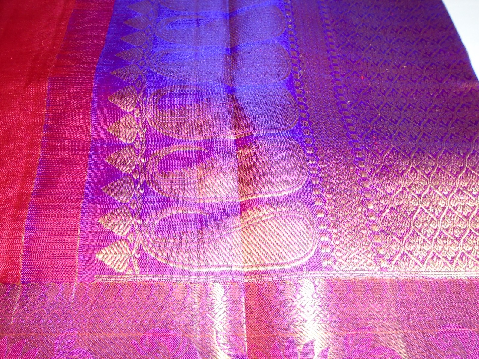 NEW BEAUTIFUL GADAWAL SILK SAREE W matching blouse piece. BRIDAL PARTY