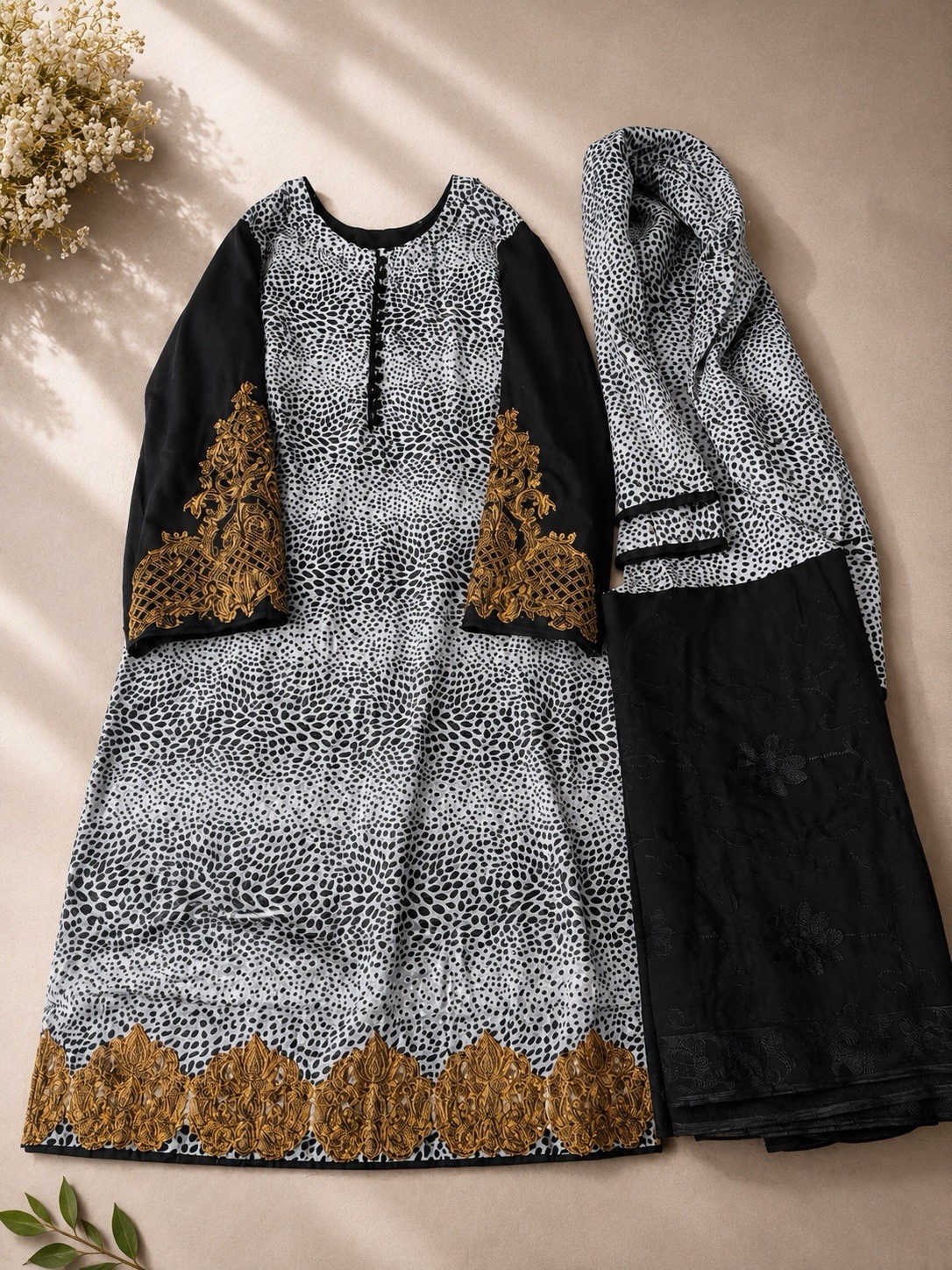 Women’s Black & White Printed Cotton Salwar Kameez Suit w/ Dupatta, One Size