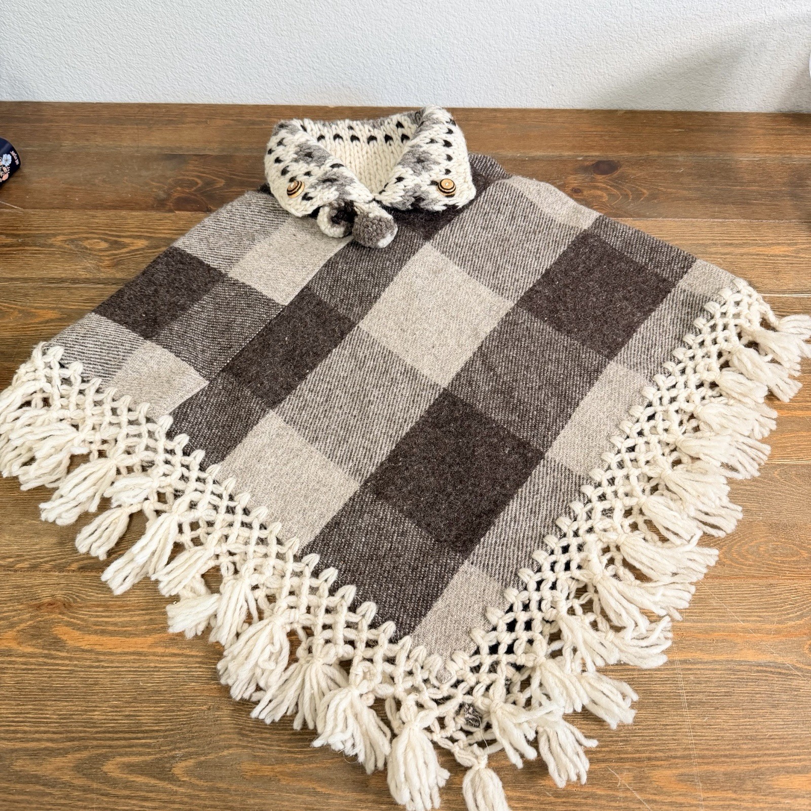 100 % Wool Handmade Cute Warm Girl Wool Poncho Made in Mexico