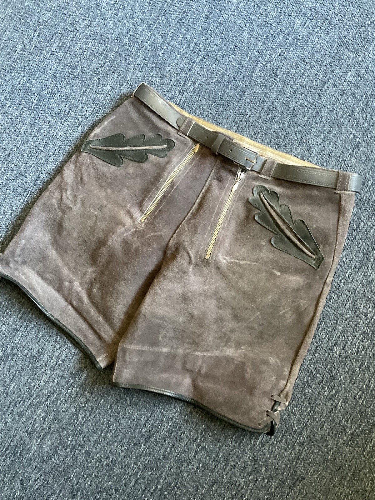 Vintage German Lederhosen Suede Leather Shorts Oktoberfest Size 33