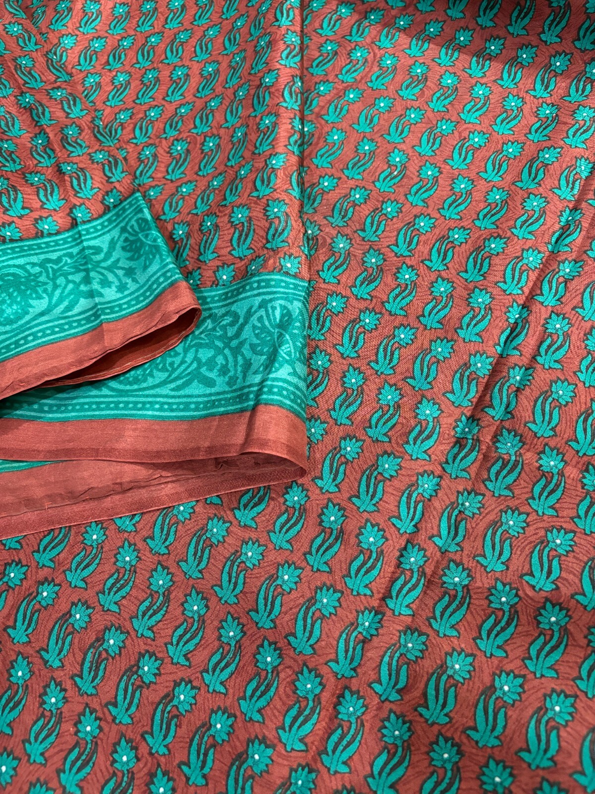 Craft Bazaar’s Vintage Silk Sari, Pure Silk Saree, Sewing Wrap, Soft Wrap SS1552