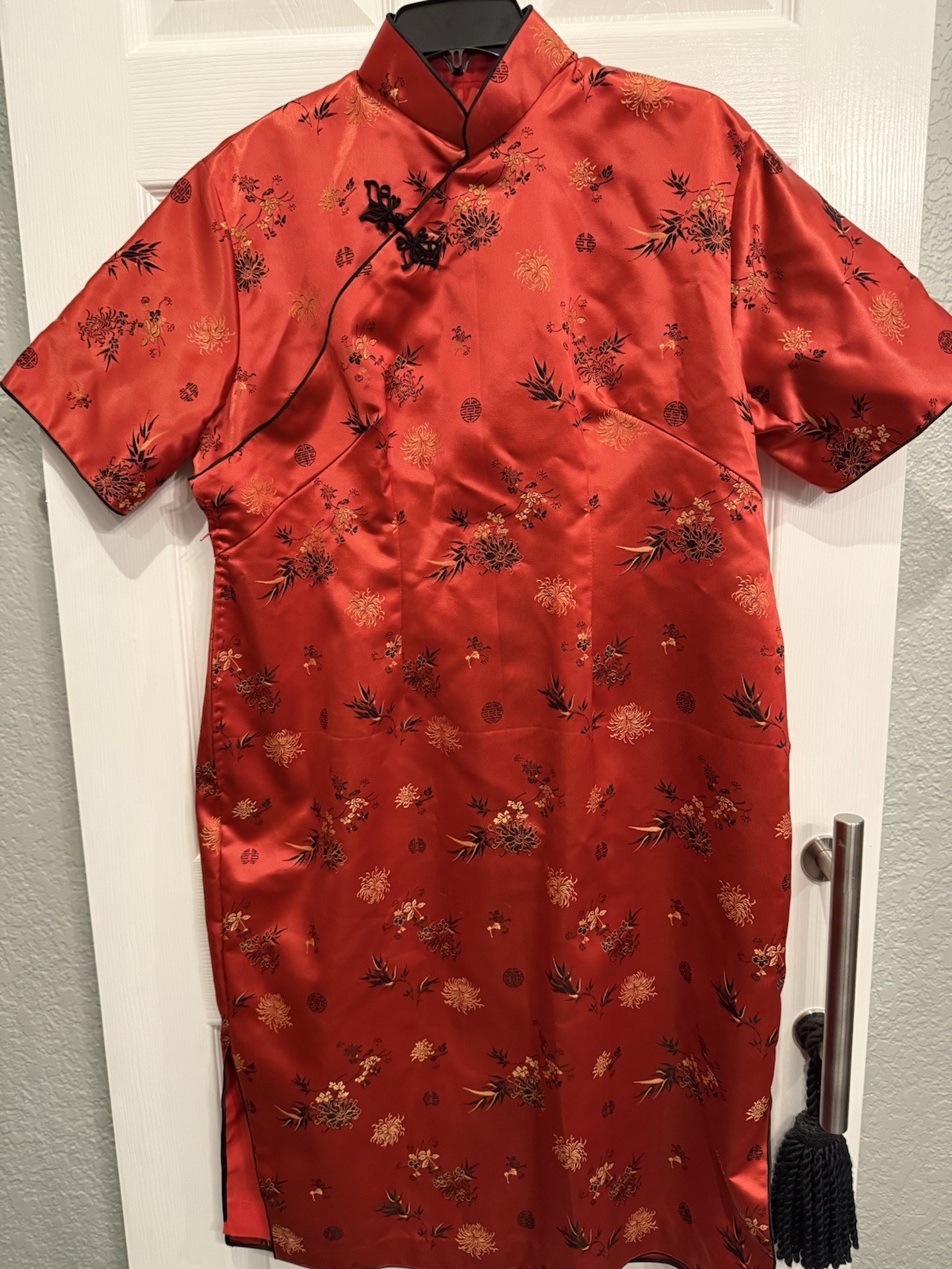 CLASSIC DRESS, ASIAN STYLE, STUNNING RED, GOLD AND BLACK FABRIC