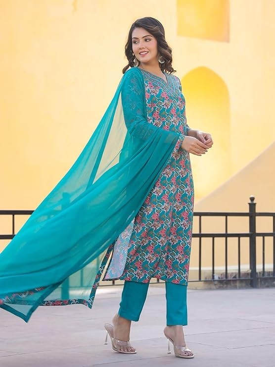 Women’s Rayon Blend Straight Printed Kurta with Pant & Dupatta