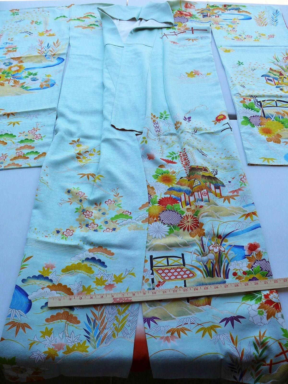 100% SILK WEDDING FURISODE:PALE MINT EMBROIDERY Chrysanthemum/Tree Peony@G38a