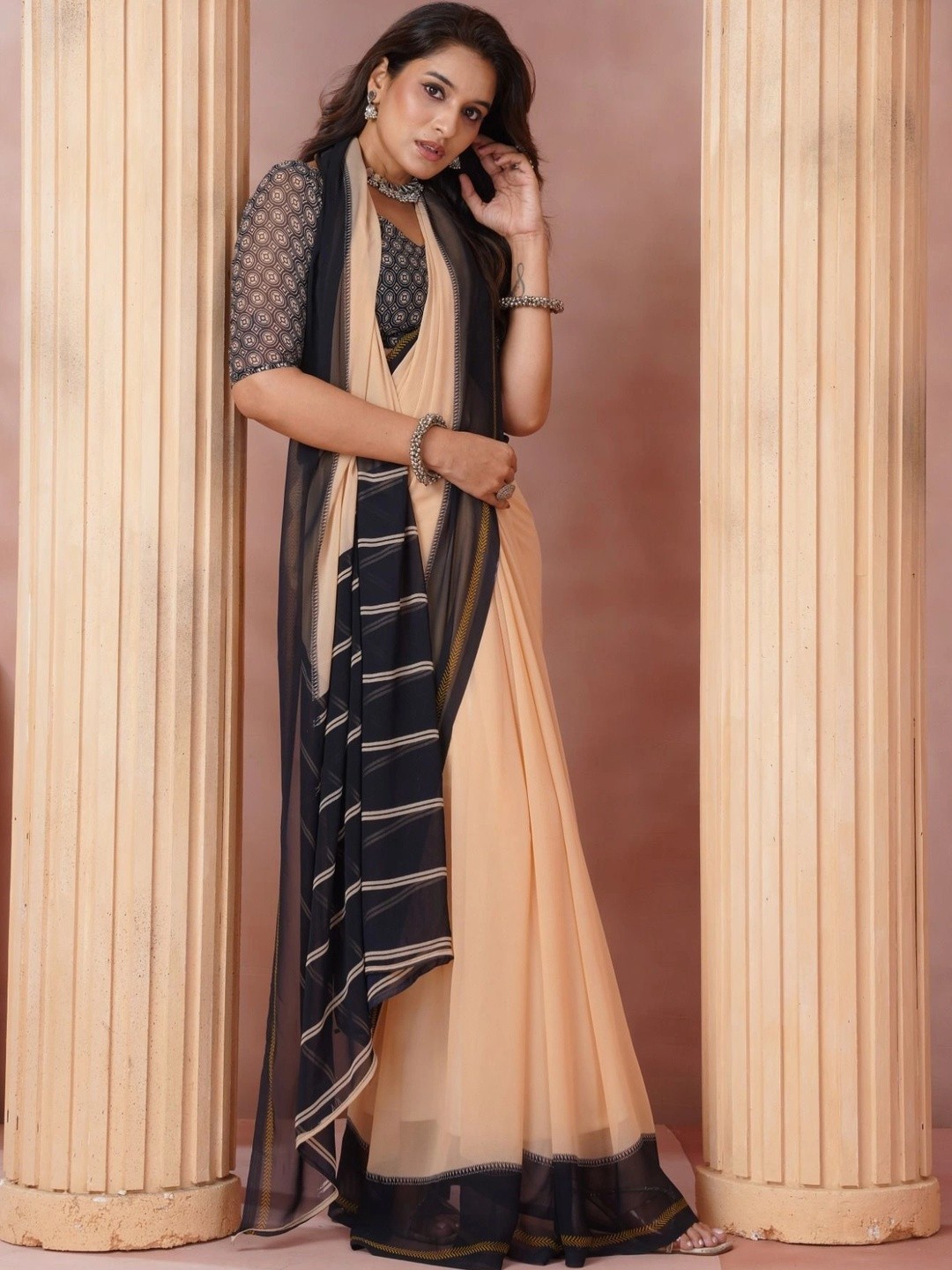 Women’s Trendy Striped Poly Georgette Saree with Blouse Material