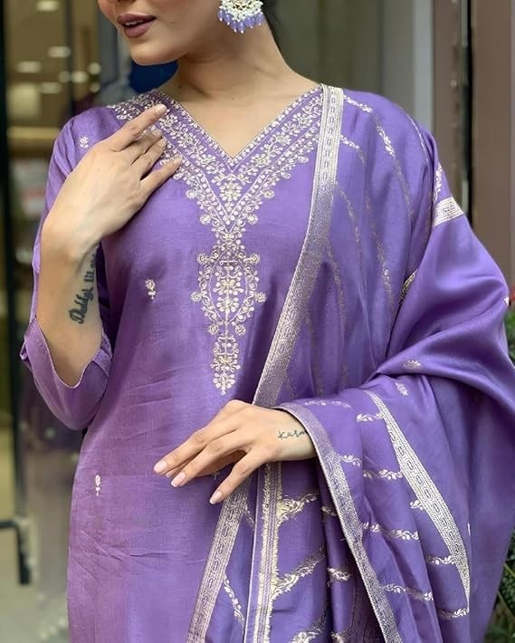 Women’s Kurta, Pant & Dupatta Set in Viscose Chanderi & Jute Silk, Ankle Length
