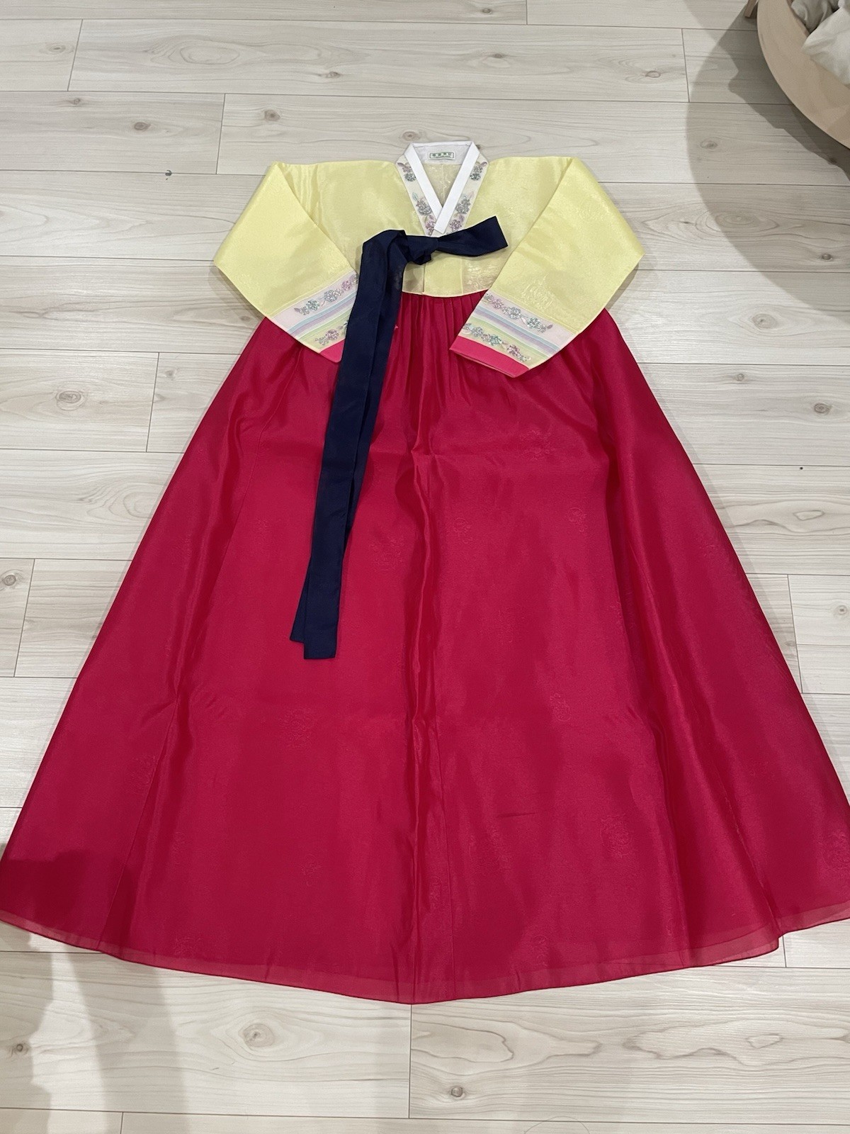 Korean Traditional Women’s Hanbok Dress Wedding Party Handmade Made in Korea 한복