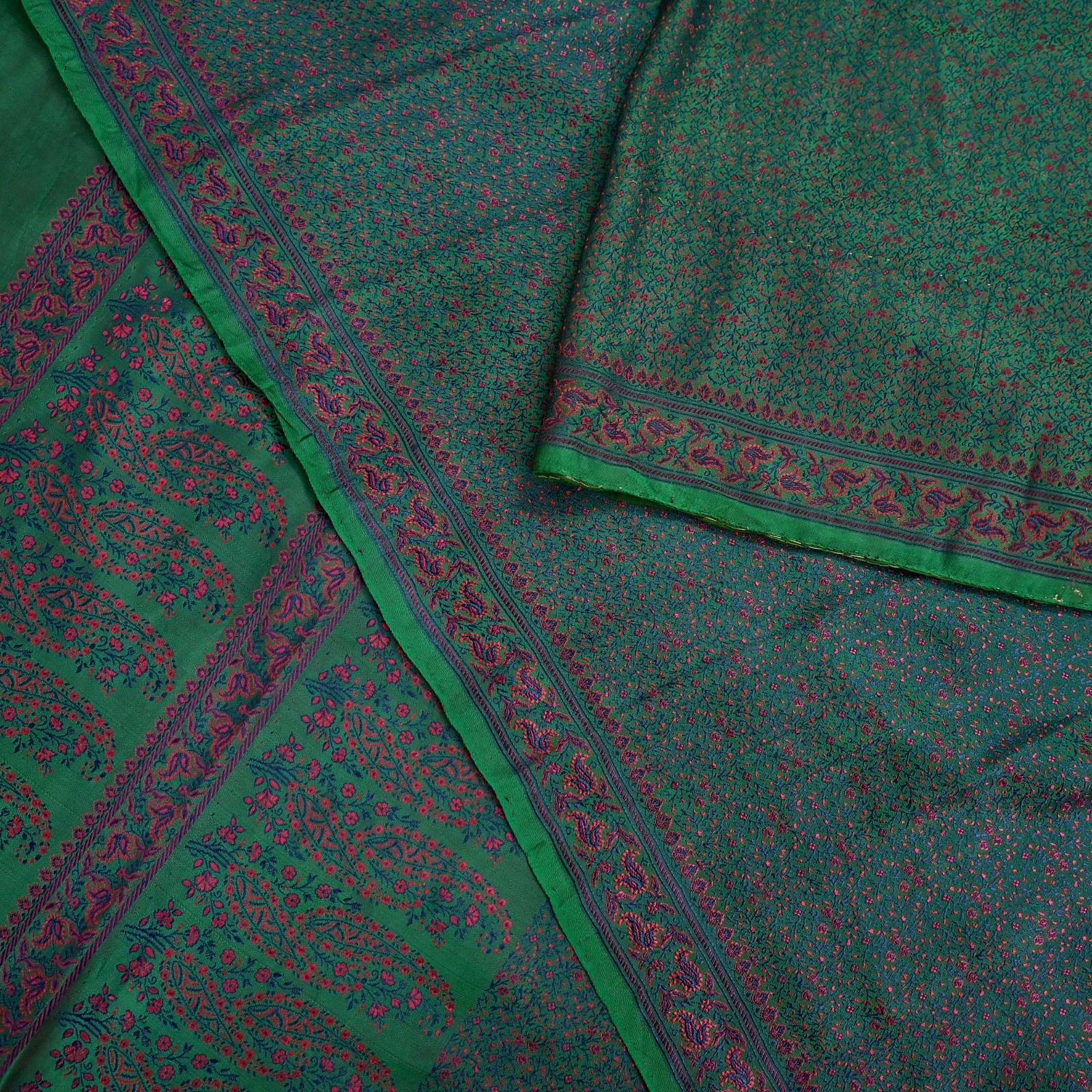 Vintage Green Banarasi Silk Saree Pure Satin Silk Handwoven Tanchoi Fabric 5yard