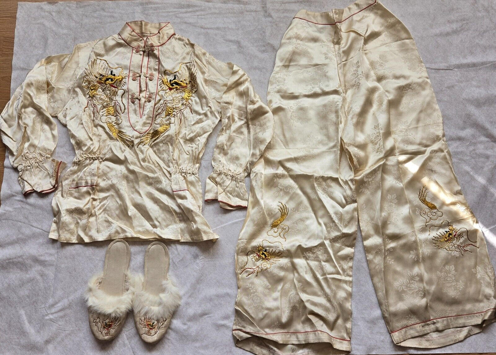 VTG 50’S TRADITIONAL ASIAN KOREAN WOMEN’S COSTUME BEIGE GOLD EMBROIDERED DRAGONS