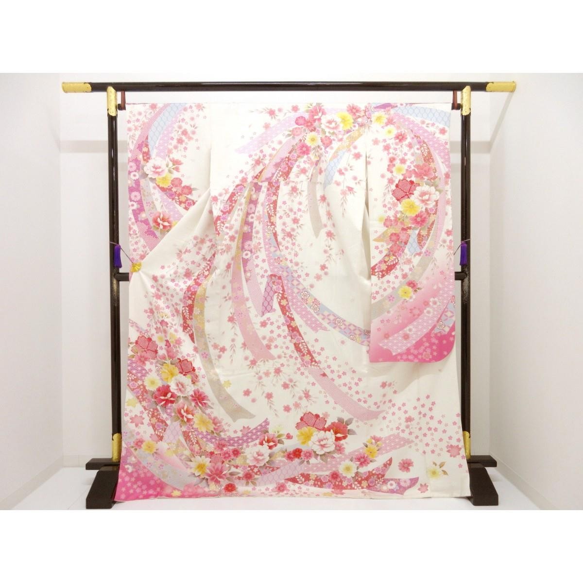 Authentic Japanese Kimono with silver thread shading, Yuzen dyeing, gold lea…