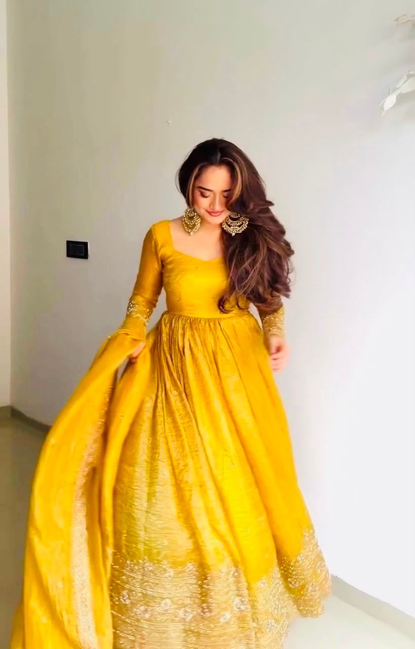 New Launch Yellow Gold Crash Salwar Kameez With Dupatta For Wedding