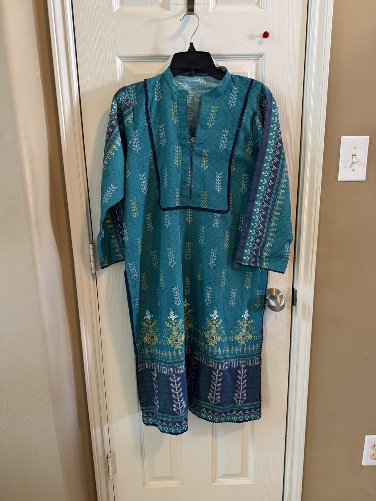 Woman Pakistani Designer Bin Saeed Khaddar 2 PC Suits