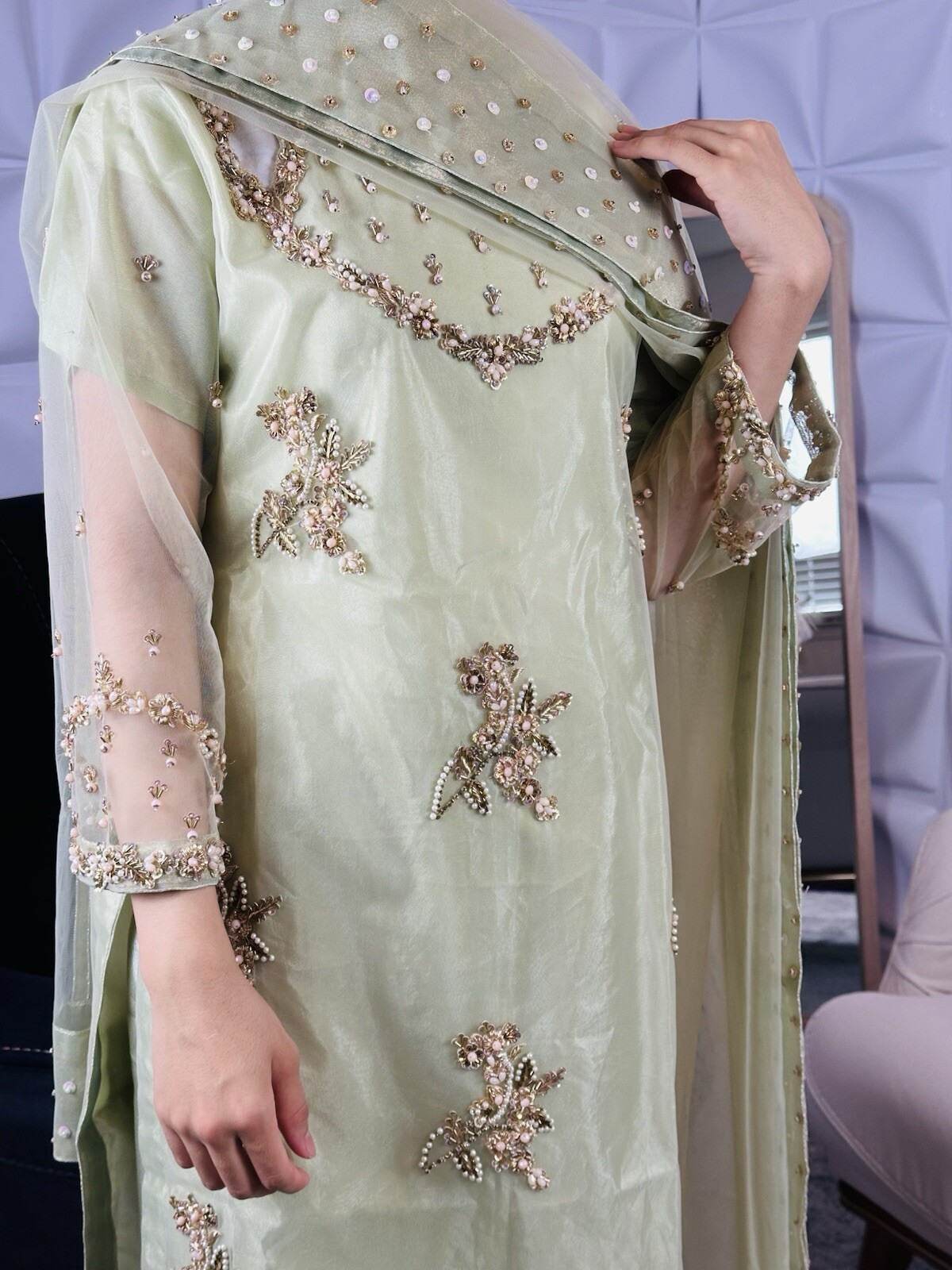 Beautiful Pakistani Punjabis In Two Different Colors And Different Sizes ￼