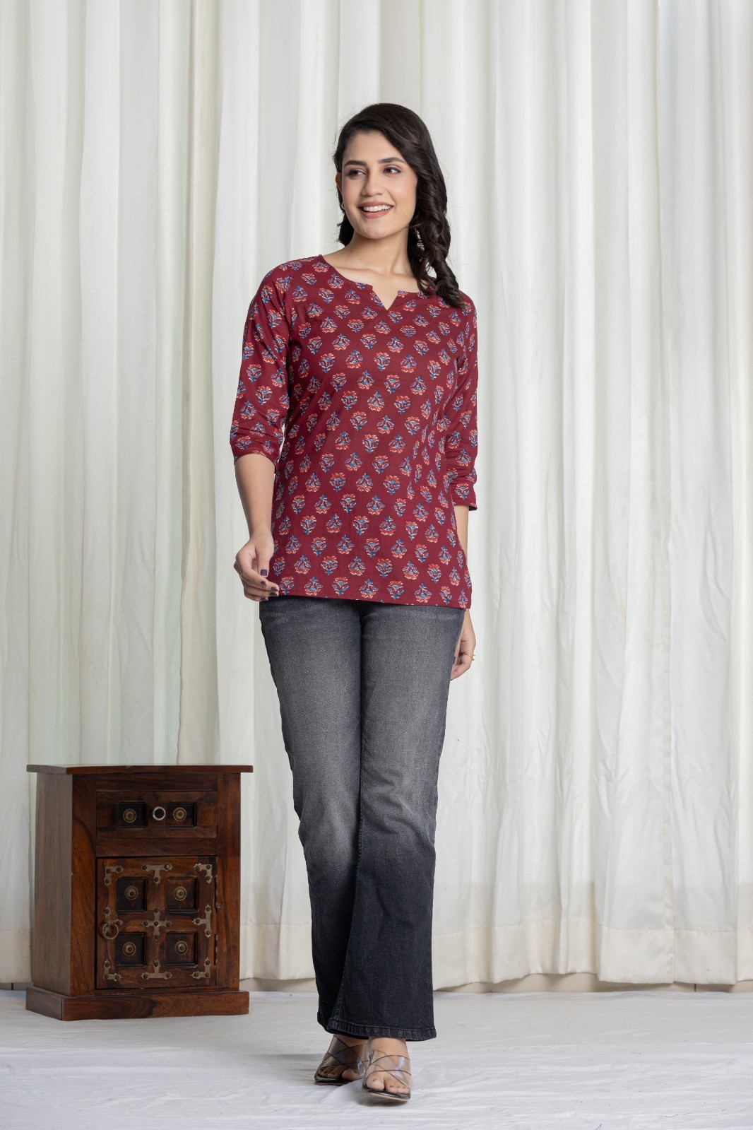 Indian Women Floral Cotton Short Kurti Tunic Top Ethnic Dress With Keyhole Neck