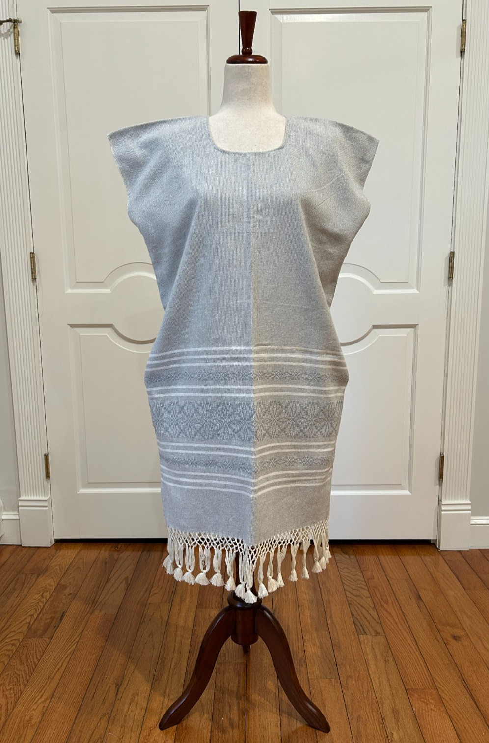 One of a Kind Pedal loom Mexican Dress with Pockets, Summer Dress! Huipil style!