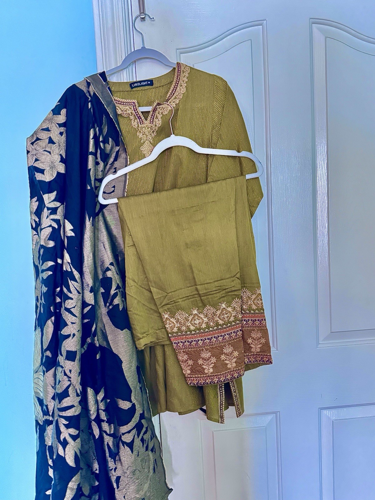 Shalwar Kameez 3-Piece Set Pakistani/Indian Designer LIMELIGHT MEDIUM formal