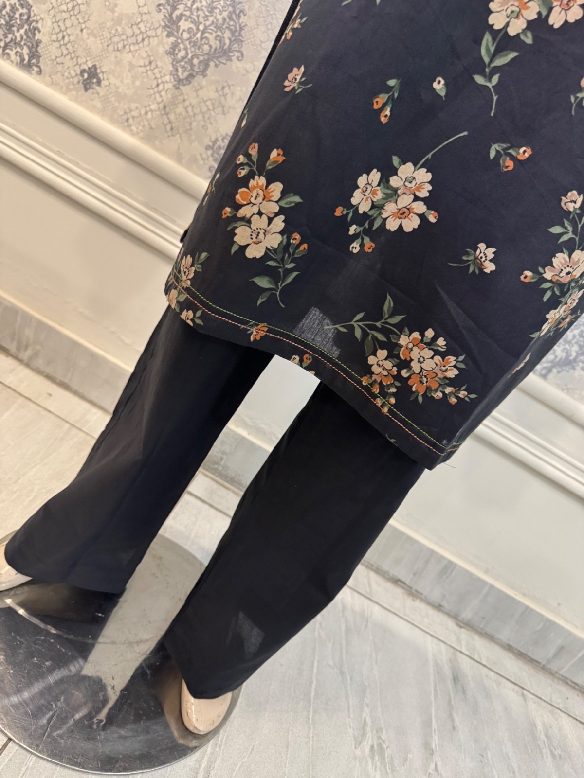 Pakistani Black & Brown Printed Straight Shirt 3-PCS Lawn Suit ,M
