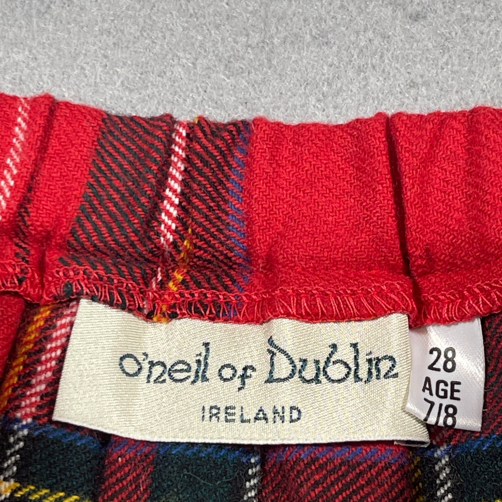 O’Neil of Dublin Kilt Skirt Short Ireland Green Red Tartan Wool Belted 28