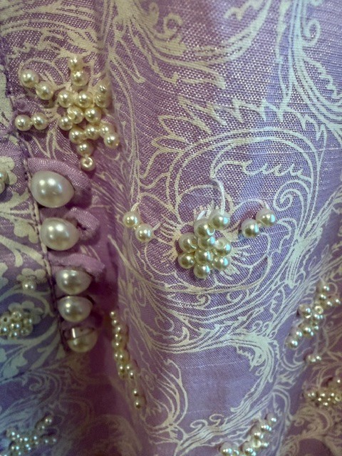 PAKISTANI KURTI WITH PEARLS